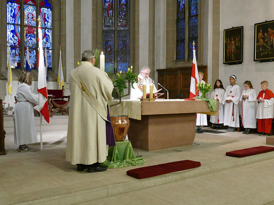 Lumen Christi - Auferstehungsmesse in St. Crescentius (Foto: Karl-Franz Thiede)